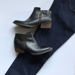 Krbonell Canela Black Leather Bootie (size 9)